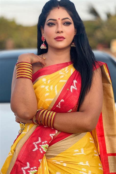 Reshma Pasupuleti in saree stills - South Indian Actress