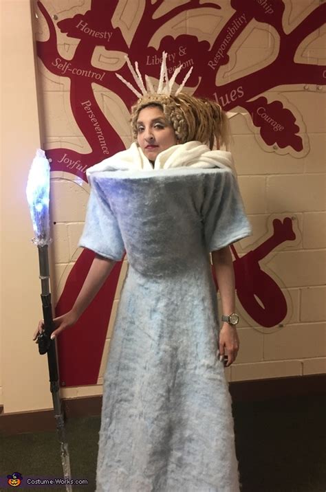 white witch costume diy  kathleen lynch blog