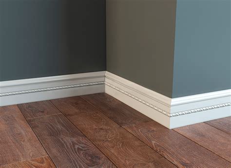 wide wooden baseboard decorative carved baseboard