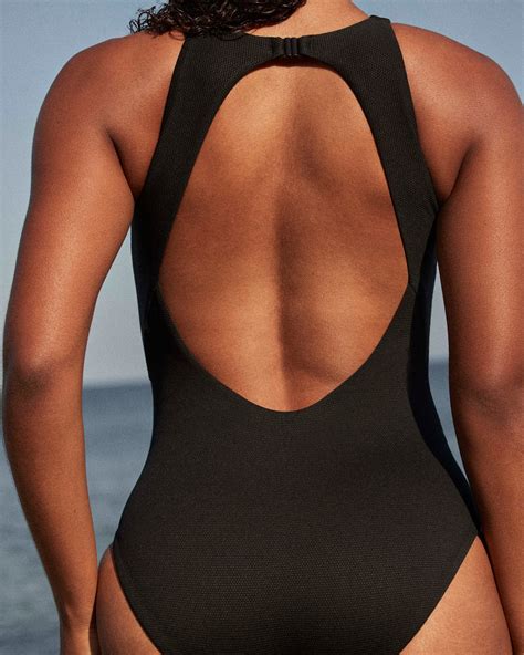 The Swim Shop - Women's Slimming Swimsuits | SPANX | SPANX