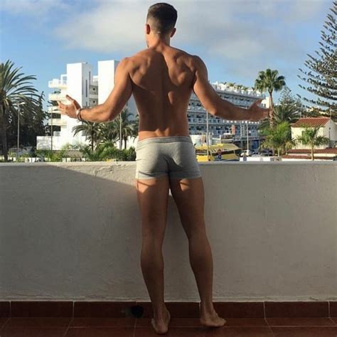 Homens e Imagens: BUNDA DE HOMEM NA CUECA