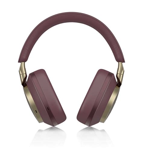 Beats Solo 4 Wireless On-Ear Headphones vs Bowers & Wilkins Px8