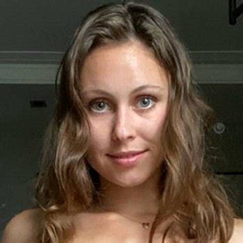 stella barey biografiya rost ves razmer grudi