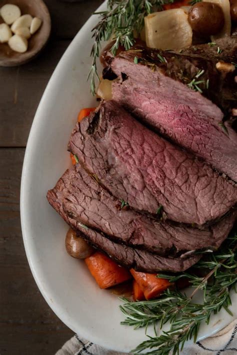 How to Cook a Rump Roast - Tender and Juicy!