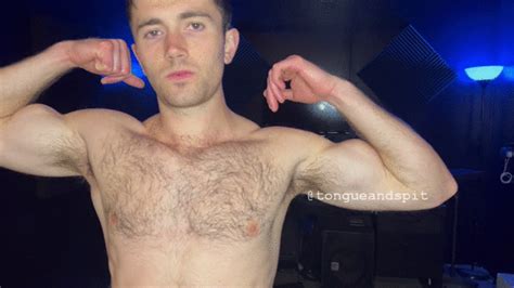 Cruise Flexing Video1 WMV - Muscle Men | Clips4Sale