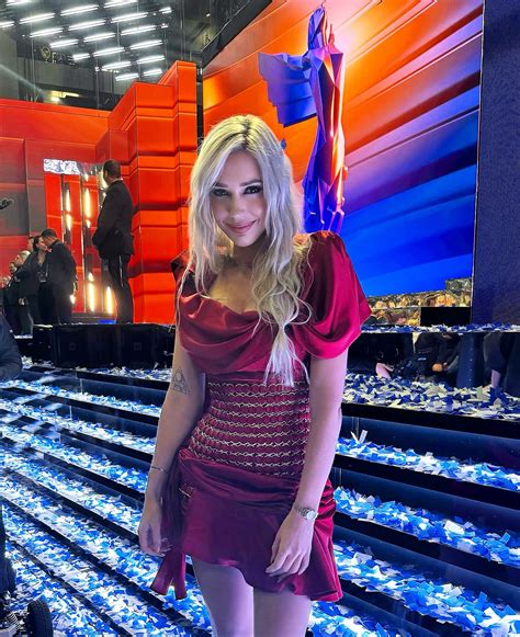 Alanah Pearce - 2024 GAME AWARDS DRESS JUST DROPPED!!!... | Facebook