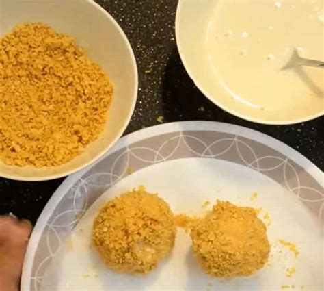 Sizzling Cream: The Ultimate Guide To Making Fried Ice Cream At Home