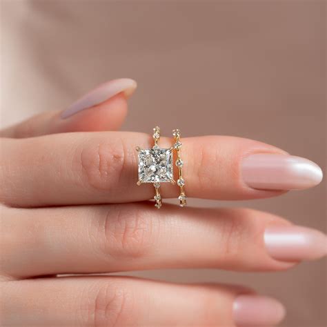 KeyzarThe Best Nature-Inspired Engagement Rings for 2025 Brides