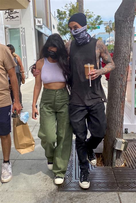 Kourtney Kardashian Braless Boobs - Hot Celebs Home