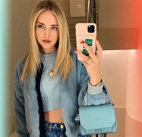 Hottest Women Celebrities' Impact on Social Media. - w2nlldh