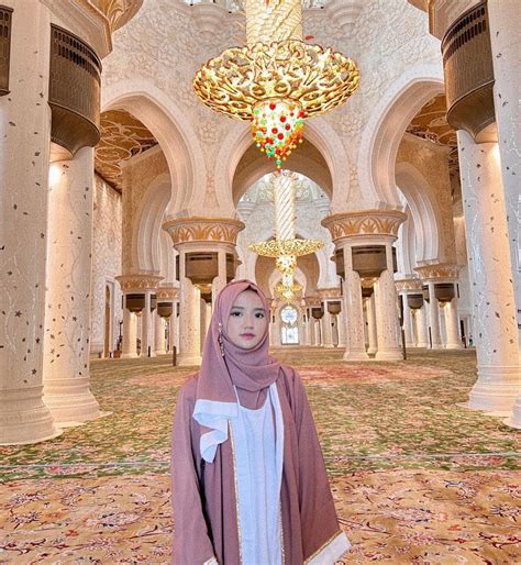 profil wirda mansur putri yusuf mansur  kerap tuai