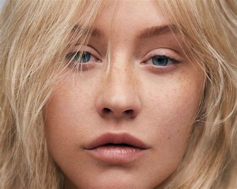 Christina Aguilera is a master of transformation with new Paper ...