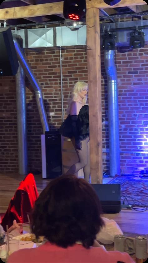 VictoriaVixen/ Teryn (@vic.vixen) • Instagram photos and videos