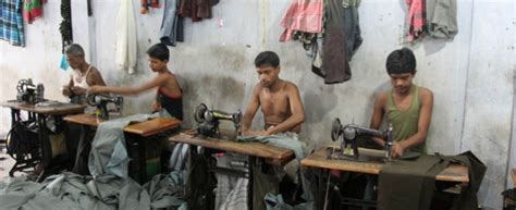 Bangladesh, nel tessile fa affari con l'Italia per 1,2 miliardi. Ong
