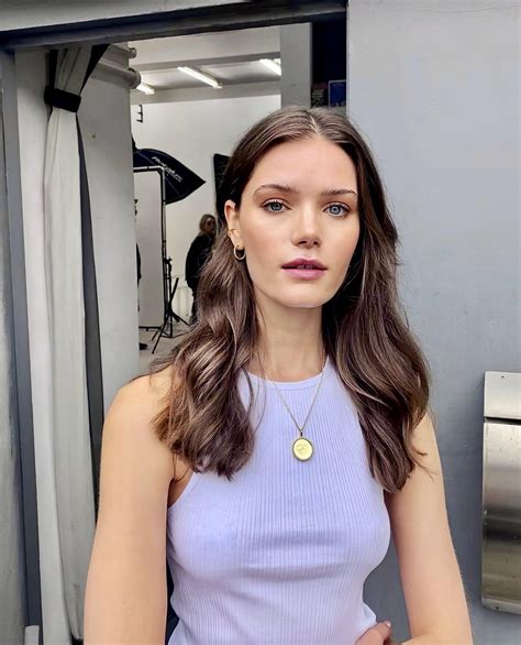 Tessa Jones : r/PrettyGirls