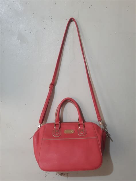 Shoulder Bag, Women's Fashion, Bags & Wallets, Shoulder Bags on Carousell
