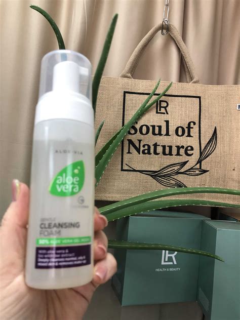 Очищающая пенка для лица Aloe Vera 50% 150 мл LR Германия — Продукция ...