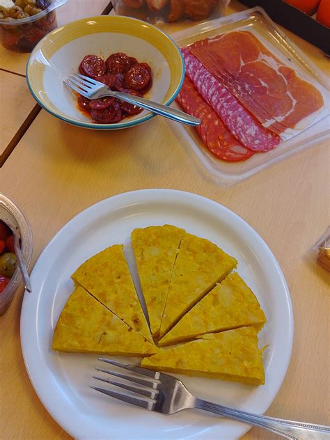Spanish Food Tasting – Castle School