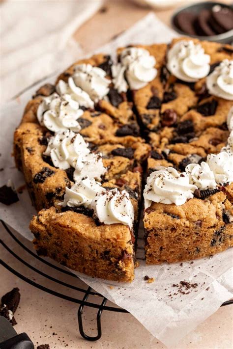 Easy Oreo Cookie Cake - Rich And Delish