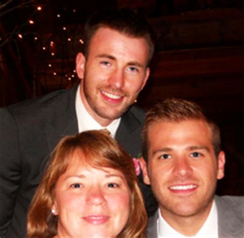 Chris Evans&Family - Chris Evans Photo (36252889) - Fanpop