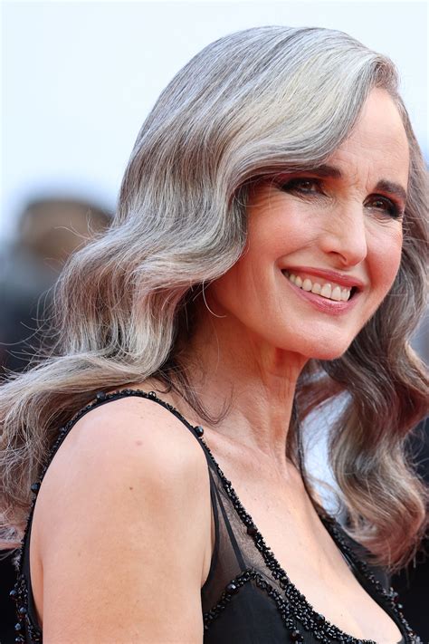 Andie Macdowell a Cannes 2023 a 65 anni non si sente meno sexy | Vogue