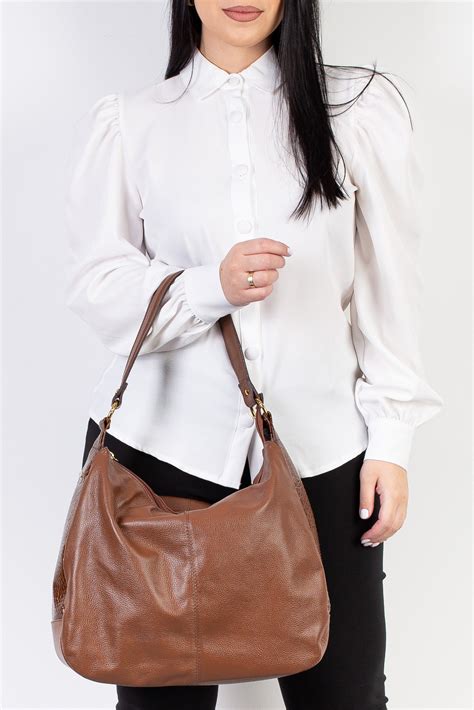 Bolsa De Couro Saco - Bolsa saco grande de couro liso Carla Bege