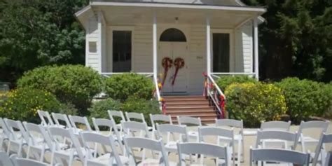 Valencia Hall Weddings | Get Prices for Wedding Venues in Aptos, CA