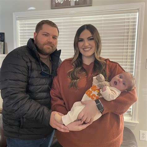 We have officially hit 100 girls... - Allie Pierce Elmore | Facebook