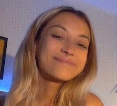 Grace Rayne OnlyFans Leak - Erotic In Bathroom !!! : r/TikTokSoless