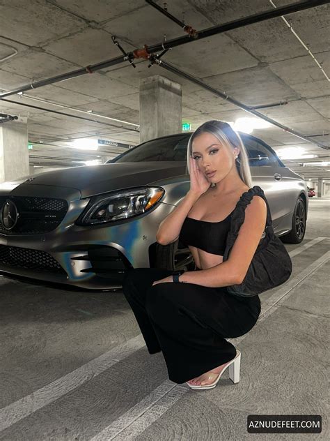 OLIVIA SYSAK Feet - AZNudeFeet