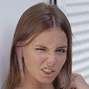 Claudia García - Age, Family, Bio | Famous Birthdays