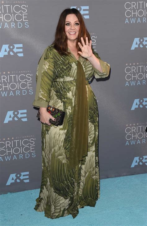 Melissa McCarthy Arrives in Los Angeles – Celebrity Wiki -> onceleb.wiki