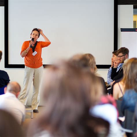 How to Run Status Update Meetings - MeetingSift