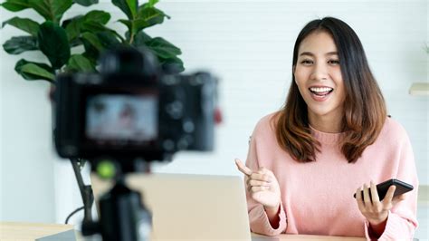 This Influencer’s Comeback Will Restore Your Faith in Humanity (InfluencerGoneWilds) - vner31u