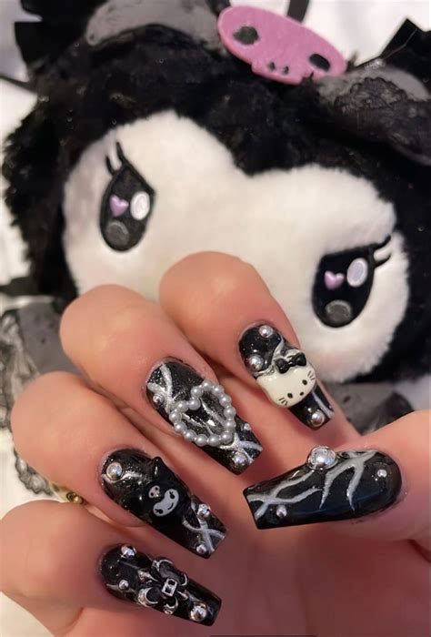 Hello kitty black and white nails 🤍 | Hello kitty nails, Cute acrylic ...