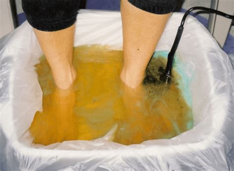 how to disinfect a foot bath at home