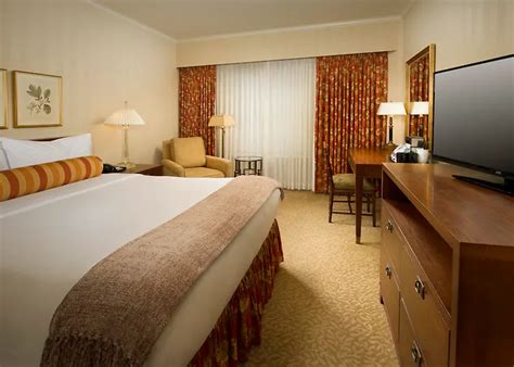 MAYFLOWER PARK HOTEL, SEATTLE