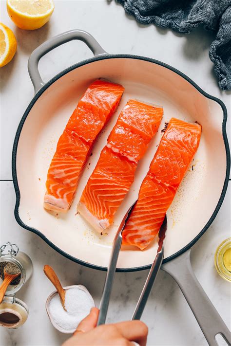how to remove skin from salmon 9