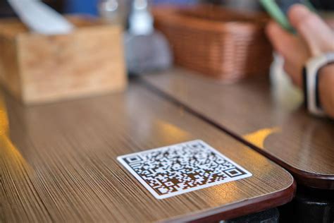 What are the Benefits of Using QR Codes in Restaurants?