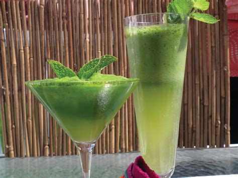 Mint Mojito Mocktail - Victoria Laine | Whole-Food Nutrition