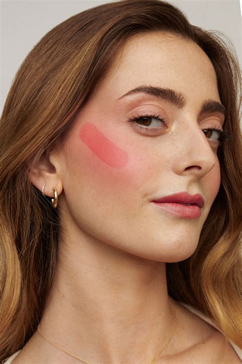 Nudies All Over Face Matte Luxe Blush - Pretty Peachy - NUDESTIX