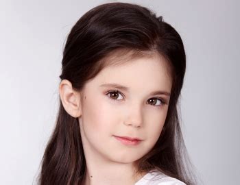 ЯСМИН УРИЦКАЯ – модель агентства Kids Fashion