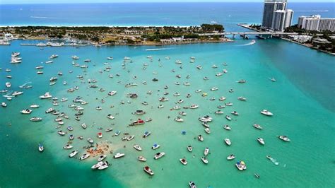 haulover park marina boat yacht rentals