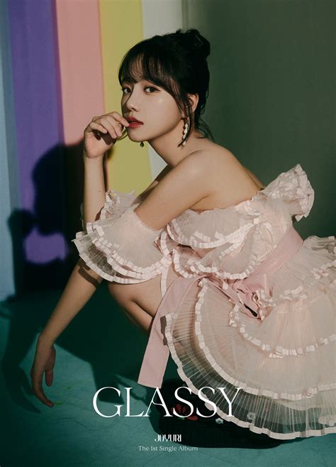 Watch: Jo Yu Ri Makes Solo Debut With Charming MV For "GLASSY" | Soompi