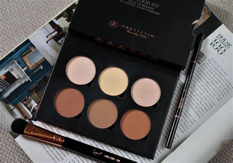 Anastasia Beverly Hills Powder Contour Kit (Light to Medium) Review and ...