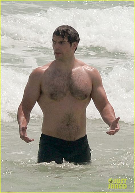 Henry Cavill Bares His Buff Superman Body at the Beach!: Photo 3745487 ...