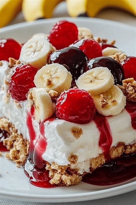 bake banana split dessert