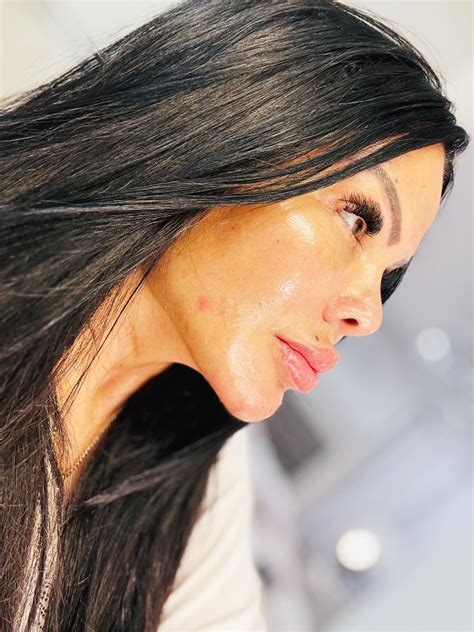 Sheyla Hershey Official