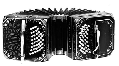 bandoneon – Liberal Dictionary