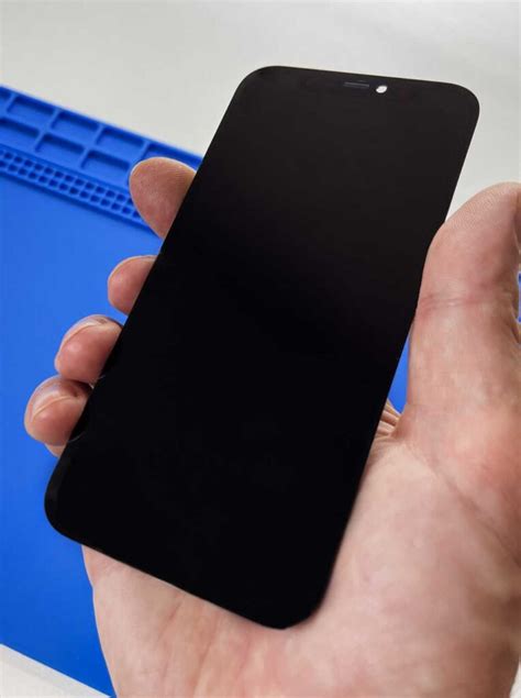 Замена экрана IPhone 13 цена 7999р. за (Оригинал) в Москве.